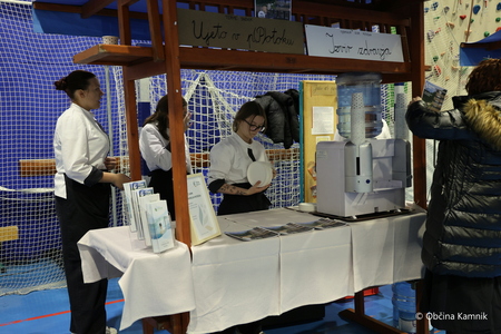 Ko v naši dolini zadiši  (15)